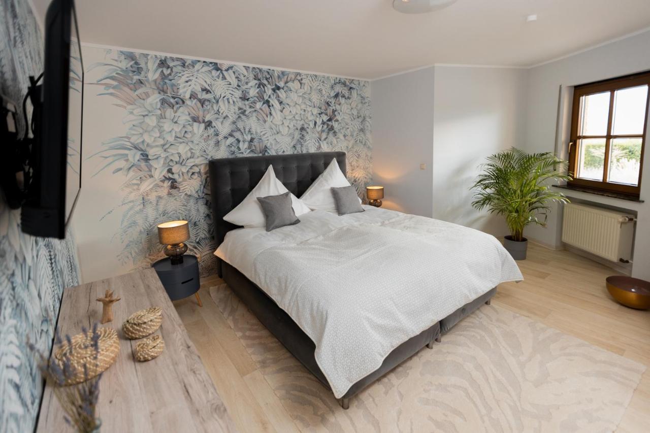 Erholung In Der Natur In Moselnahe, King Size Bett, Netflix, Waschmaschine, Trockner Bengel Kültér fotó